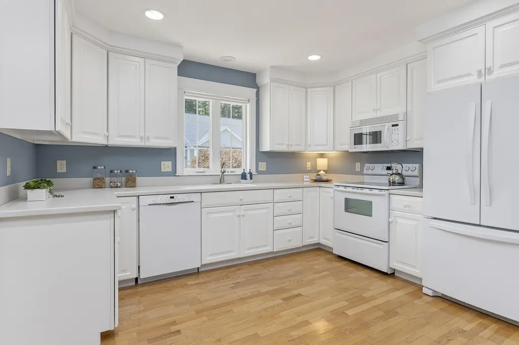 30 York Ledge Drive Cumberland ME 04110
