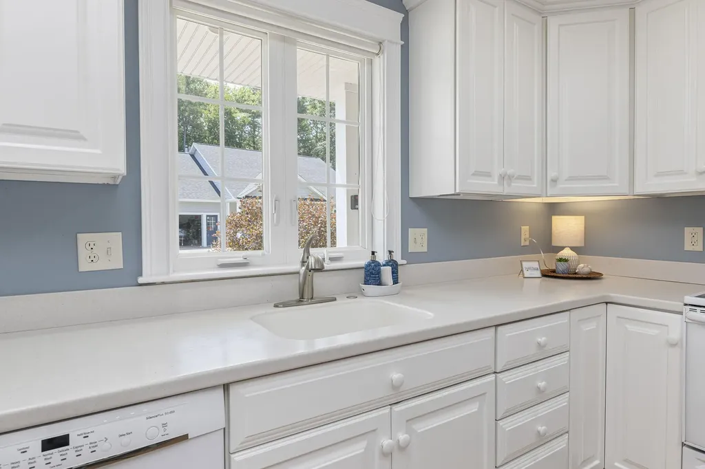 30 York Ledge Drive Cumberland ME 04110