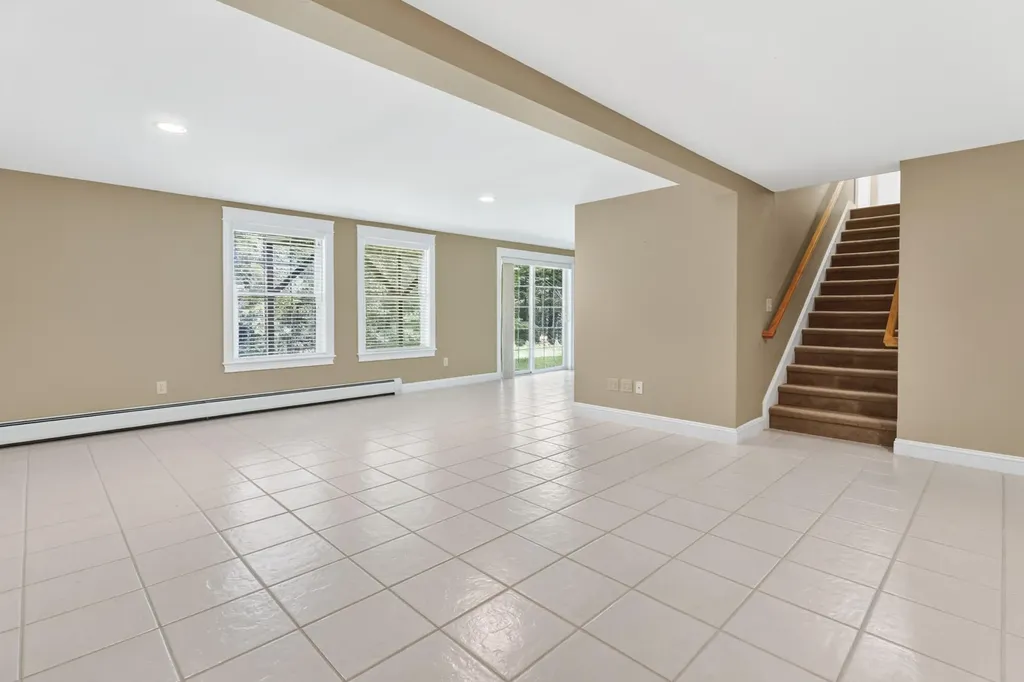 30 York Ledge Drive Cumberland ME 04110