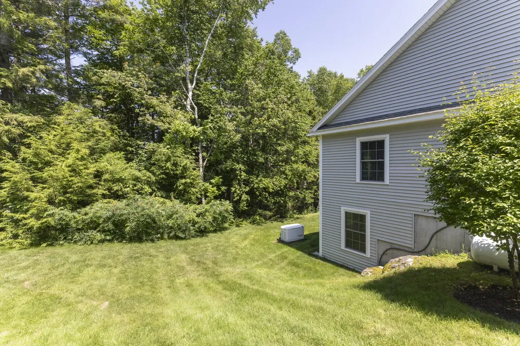 30 York Ledge Drive Cumberland ME 04110