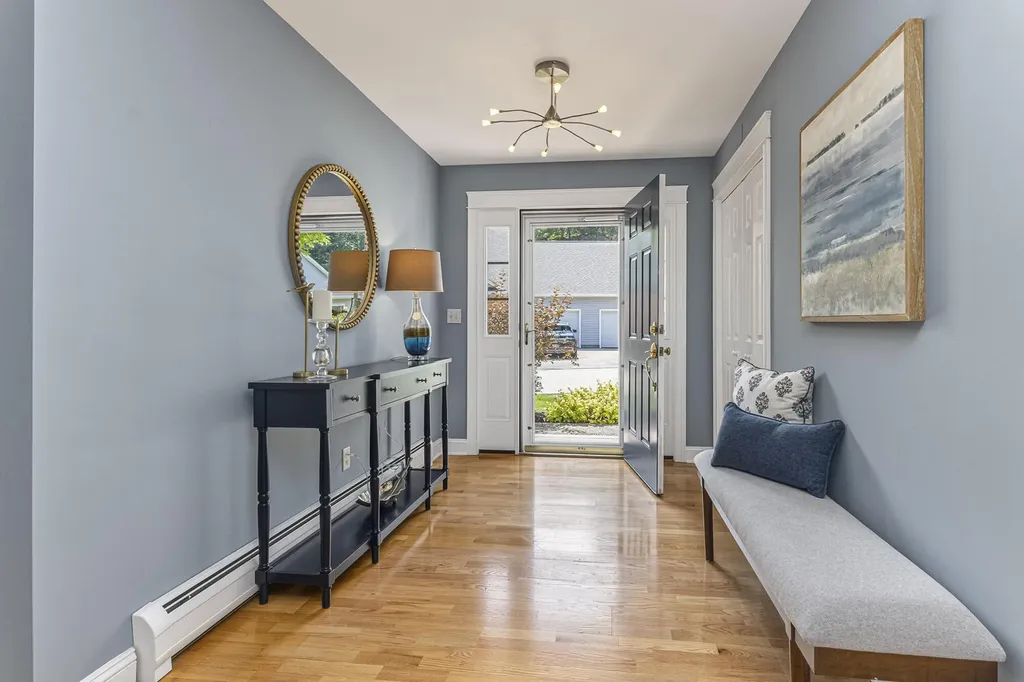 30 York Ledge Drive Cumberland ME 04110