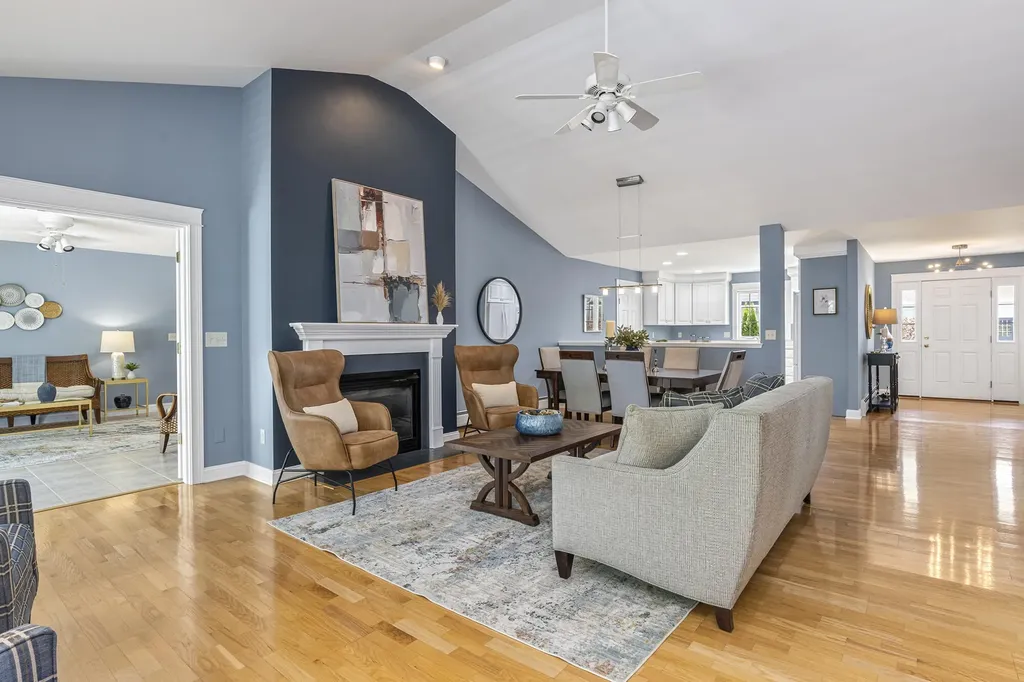 30 York Ledge Drive Cumberland ME 04110