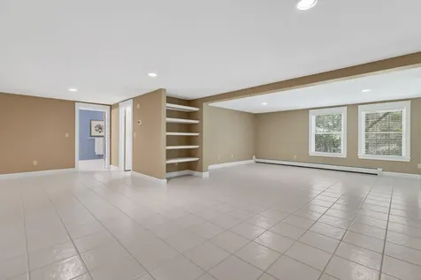 30 York Ledge Drive Cumberland ME 04110
