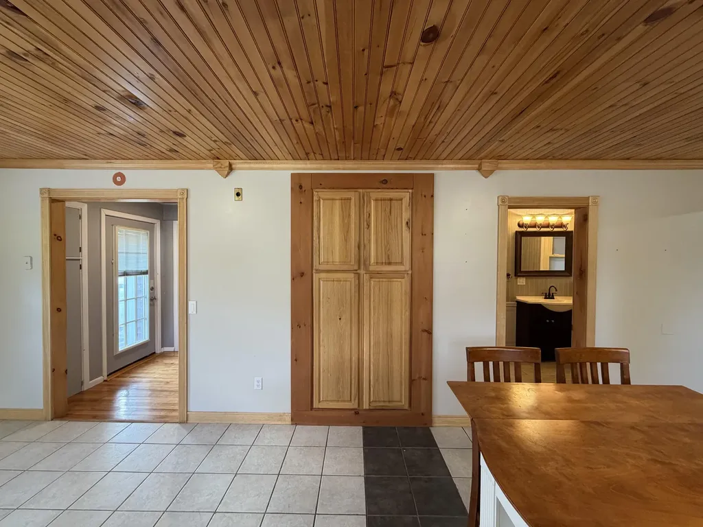 3881 Broadway Kenduskeag ME 04450