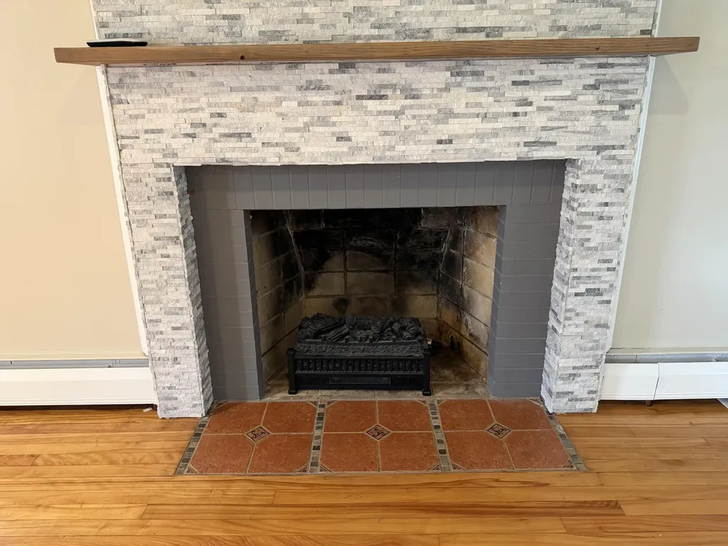 3881 Broadway Kenduskeag ME 04450