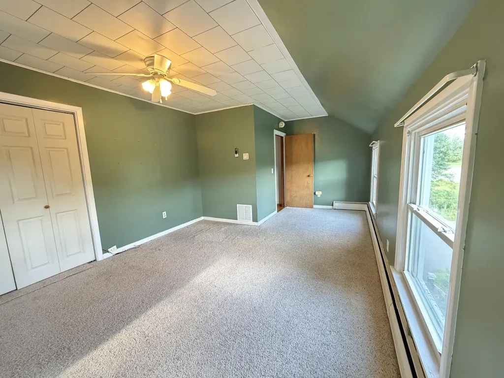 3881 Broadway Kenduskeag ME 04450