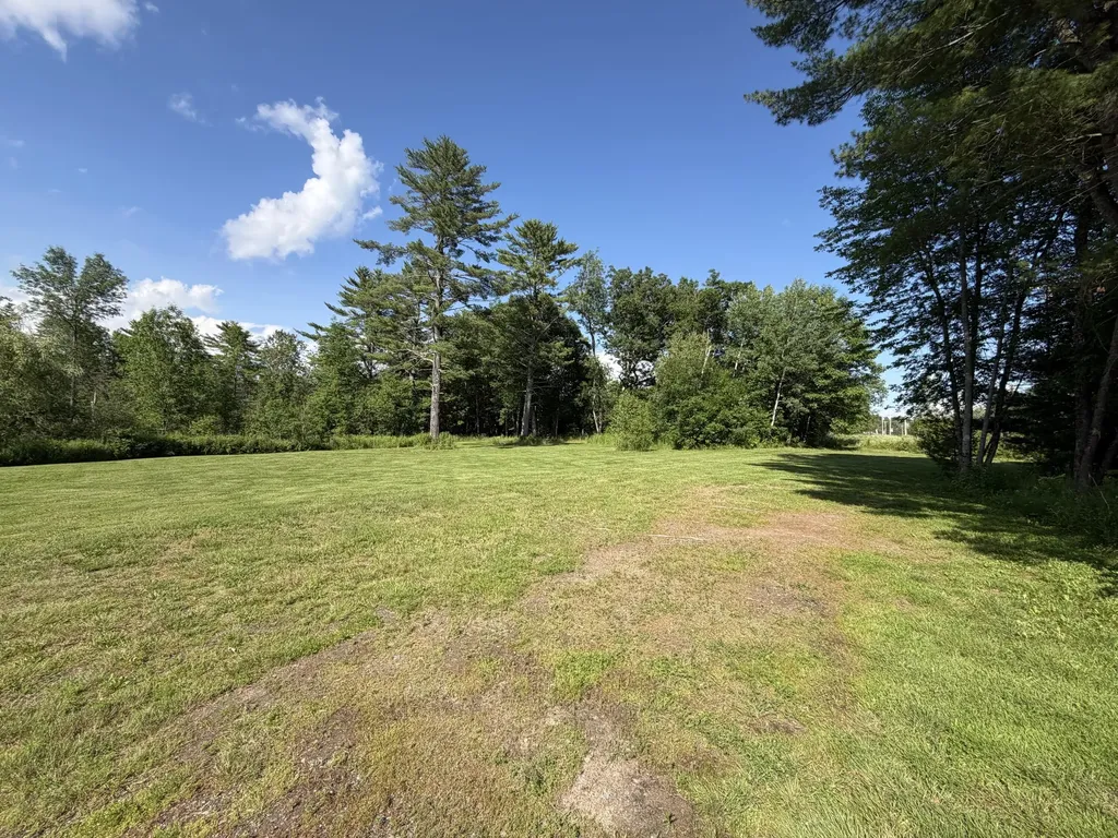 3881 Broadway Kenduskeag ME 04450