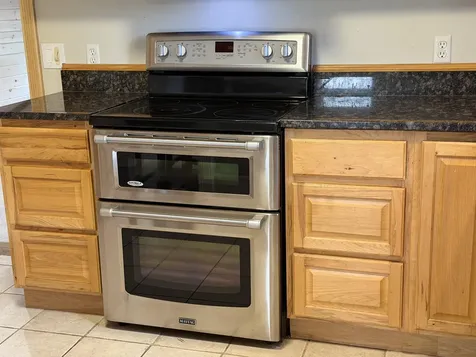 3881 Broadway Kenduskeag ME 04450
