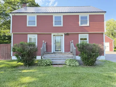 3881 Broadway Kenduskeag ME 04450