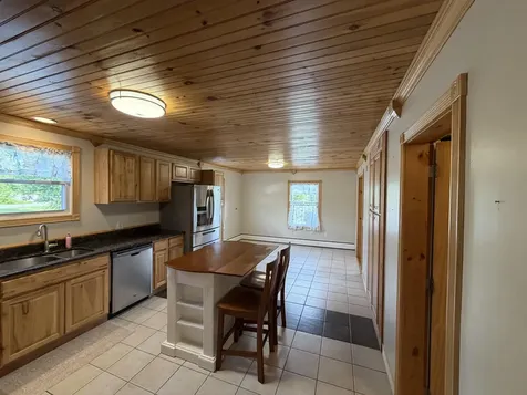 3881 Broadway Kenduskeag ME 04450