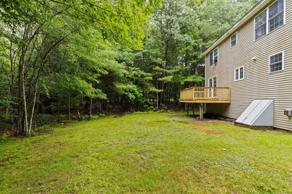 7 Chase Street Standish ME 04084