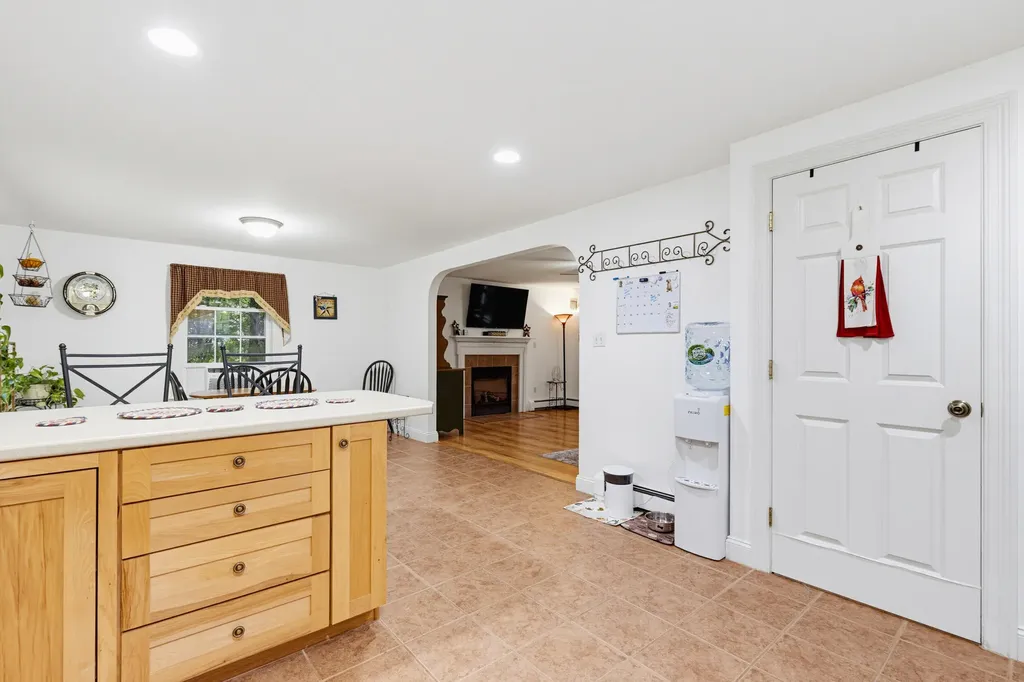 7 Chase Street Standish ME 04084