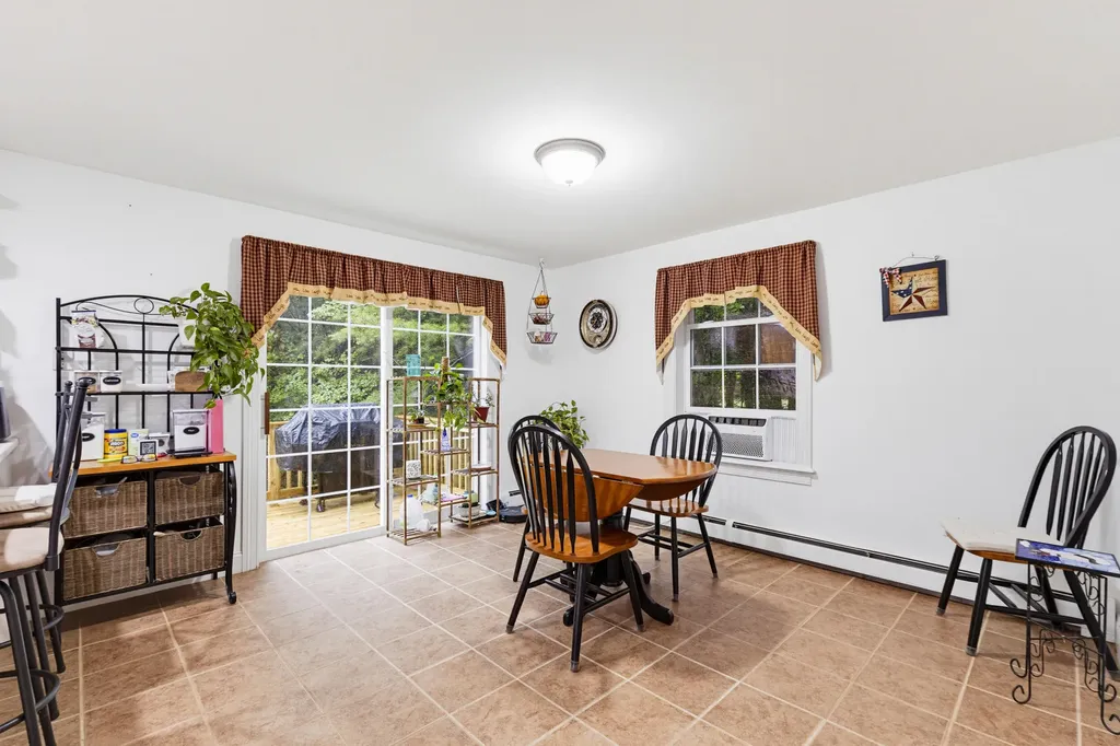 7 Chase Street Standish ME 04084