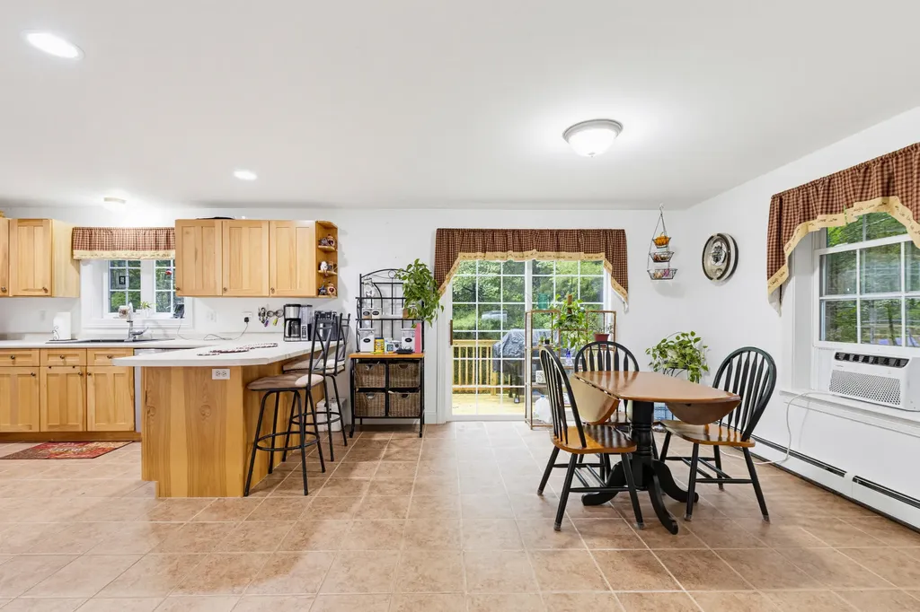 7 Chase Street Standish ME 04084