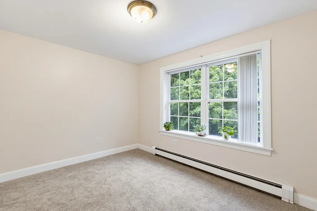 7 Chase Street Standish ME 04084