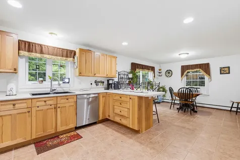 7 Chase Street Standish ME 04084