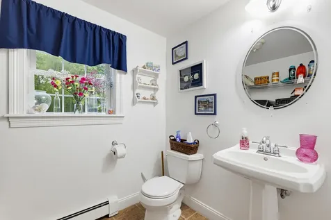 7 Chase Street Standish ME 04084