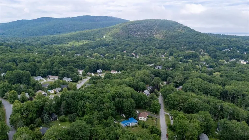 8 Cobb Hill Road Camden ME 04843
