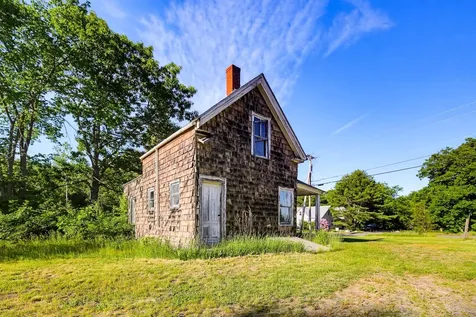 4 Branch Road Wells ME 04090