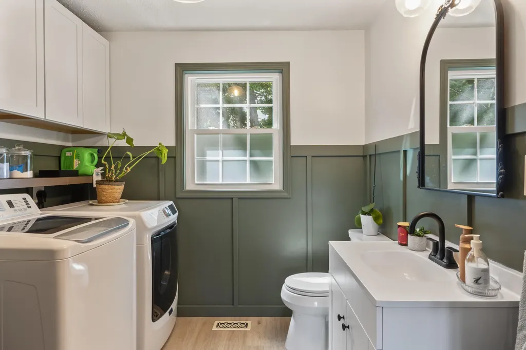 48 Alexandra Drive Gardiner ME 04345