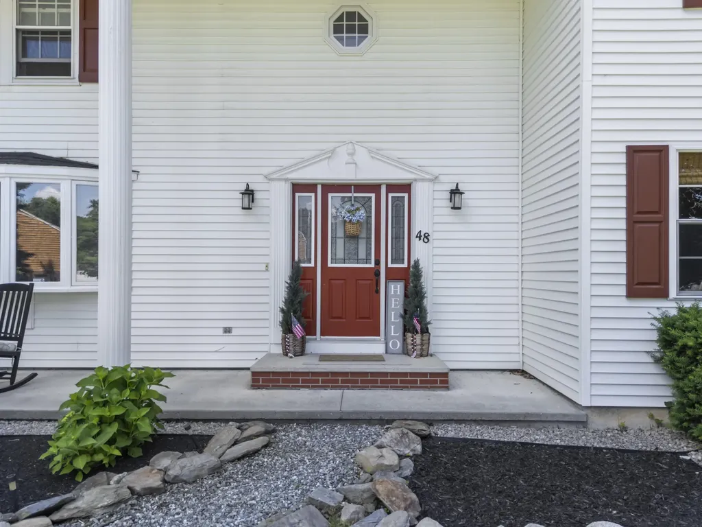 48 Alexandra Drive Gardiner ME 04345
