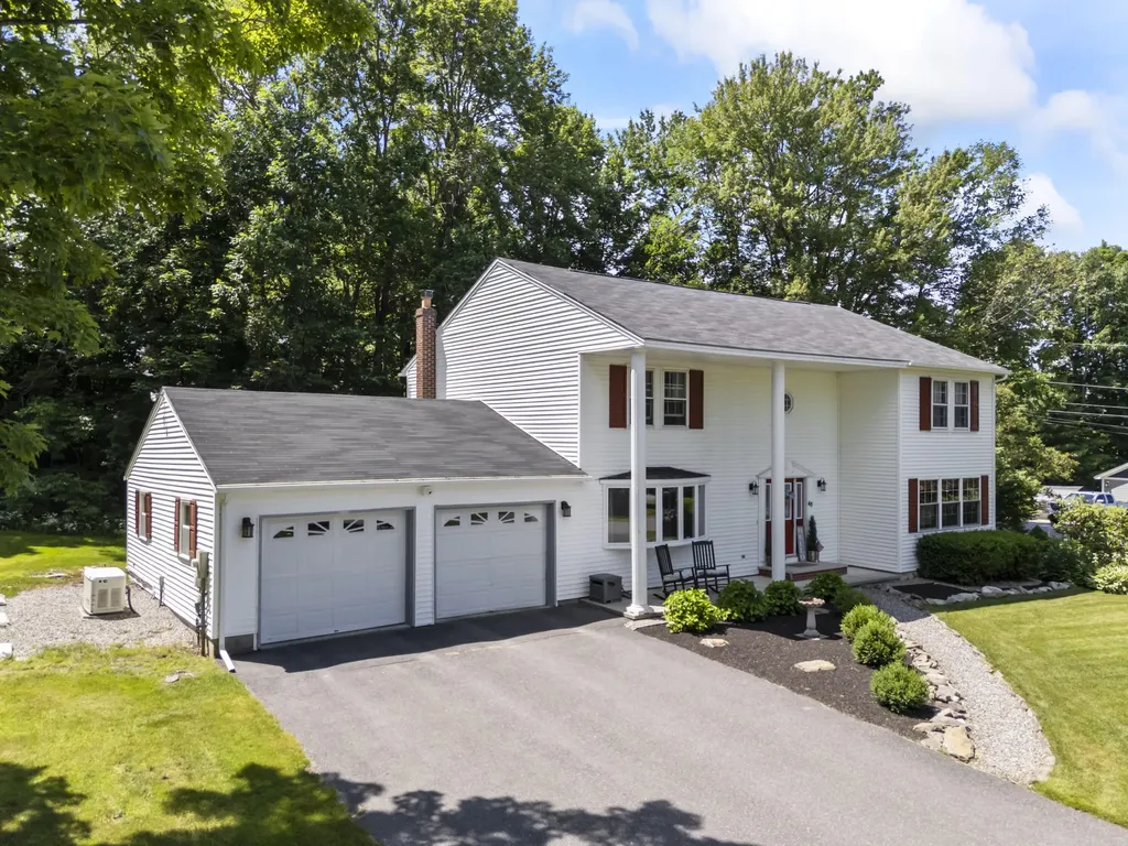48 Alexandra Drive Gardiner ME 04345
