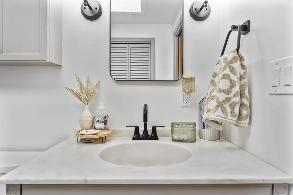 48 Alexandra Drive Gardiner ME 04345