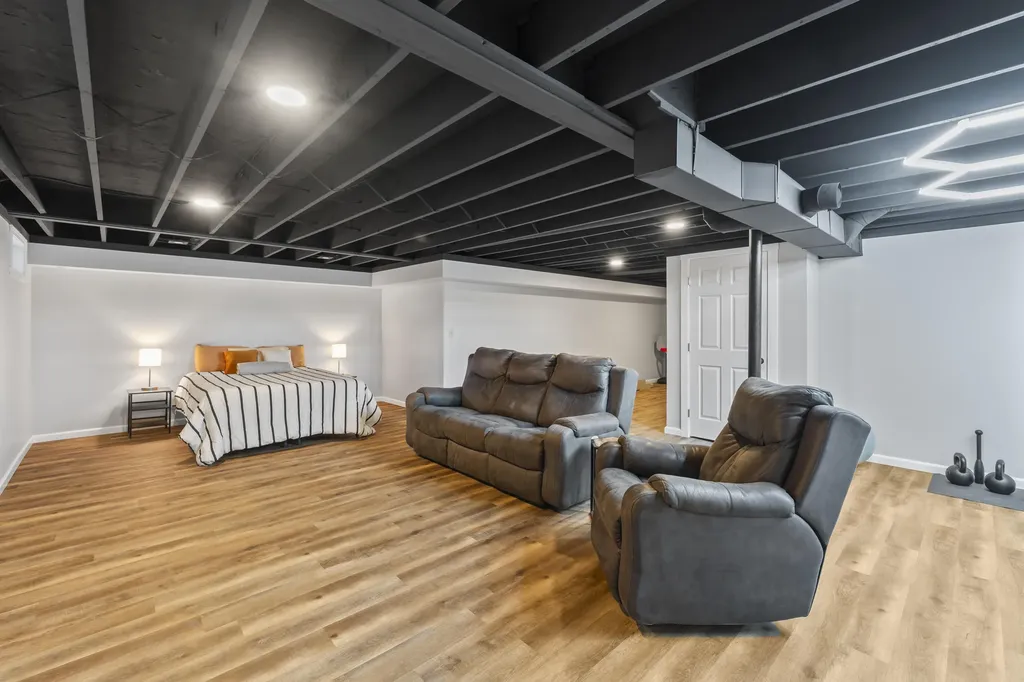48 Alexandra Drive Gardiner ME 04345
