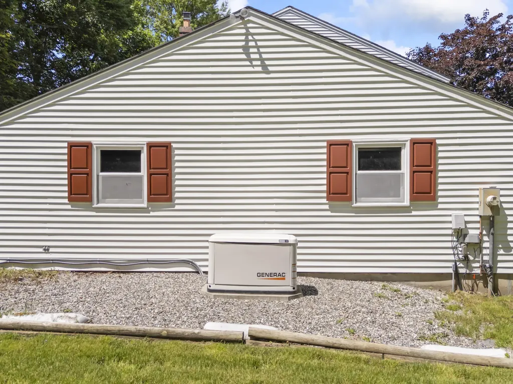 48 Alexandra Drive Gardiner ME 04345