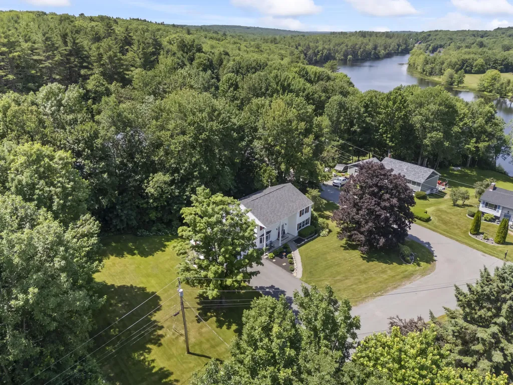 48 Alexandra Drive Gardiner ME 04345