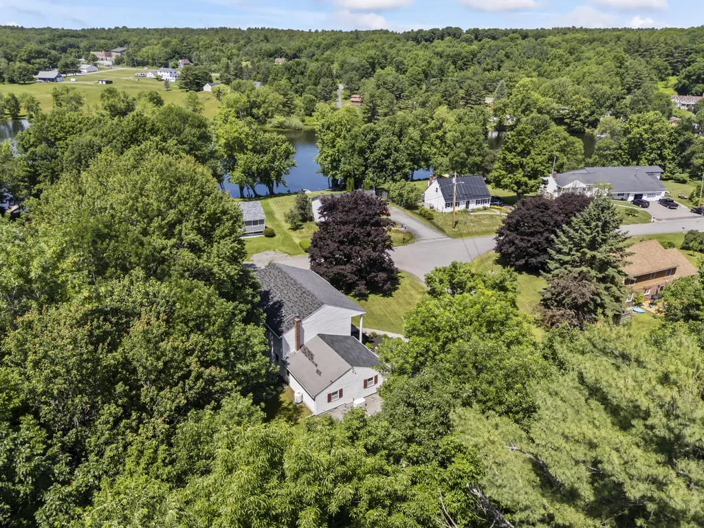 48 Alexandra Drive Gardiner ME 04345