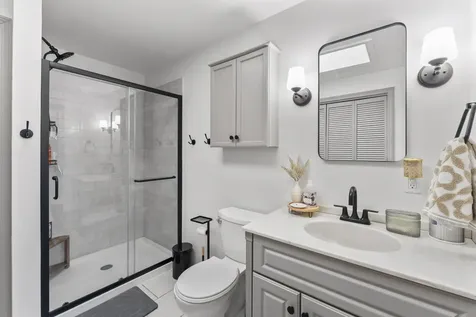 48 Alexandra Drive Gardiner ME 04345