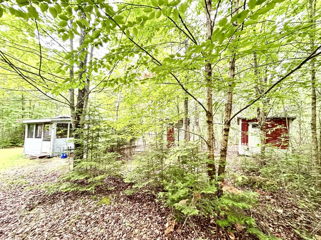 699 Charleston Road Dexter ME 04930