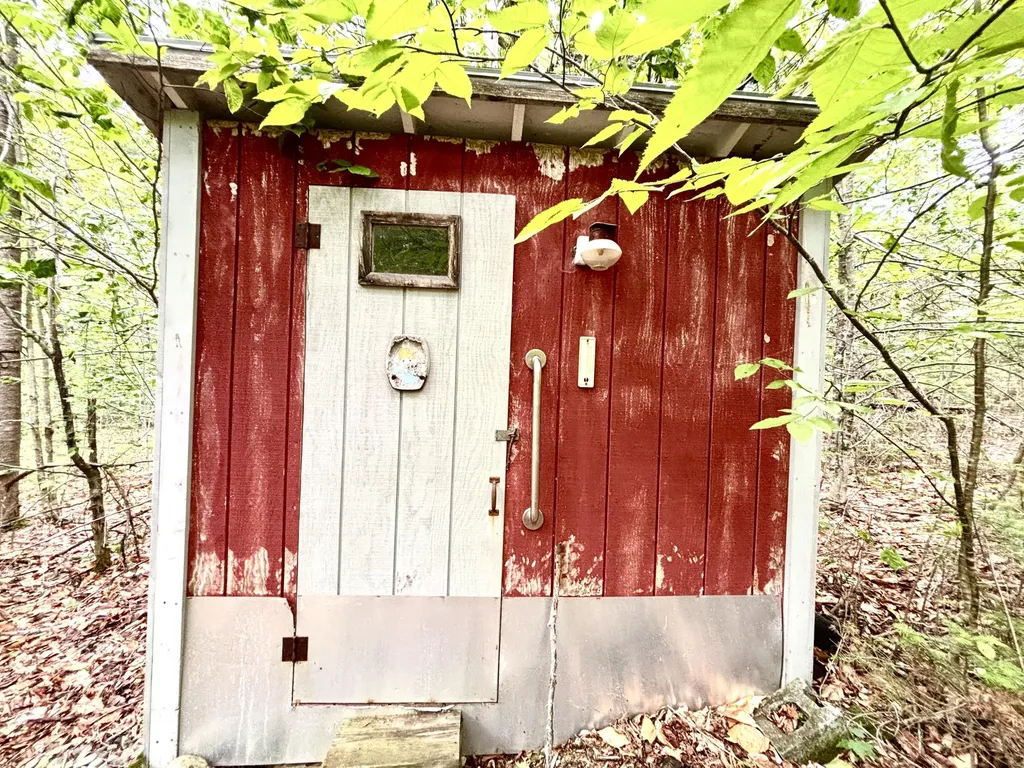 699 Charleston Road Dexter ME 04930