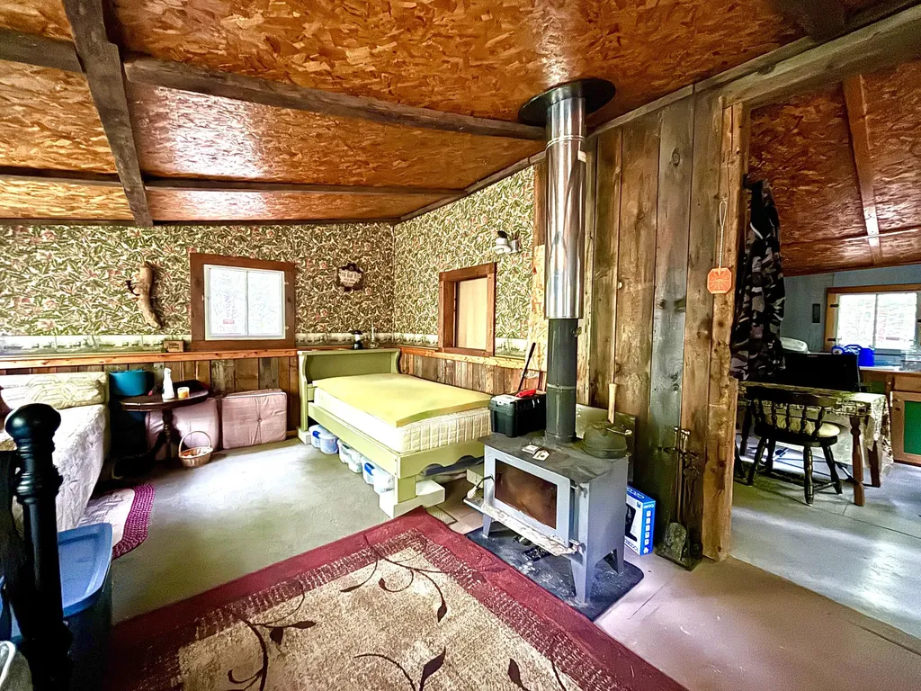 699 Charleston Road Dexter ME 04930