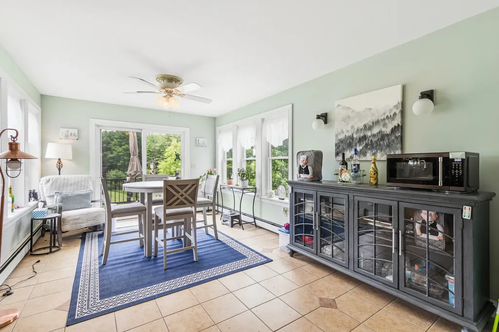 2 Victoria Drive Gray ME 04039