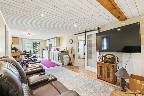 2 Victoria Drive Gray ME 04039