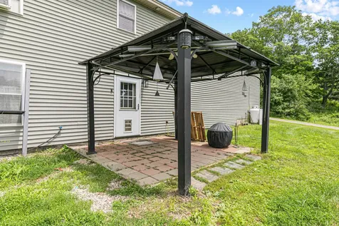 2 Victoria Drive Gray ME 04039