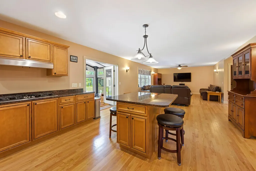5 Brookfield Drive Holden ME 04429