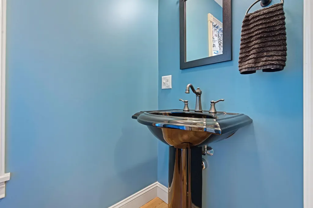 5 Brookfield Drive Holden ME 04429