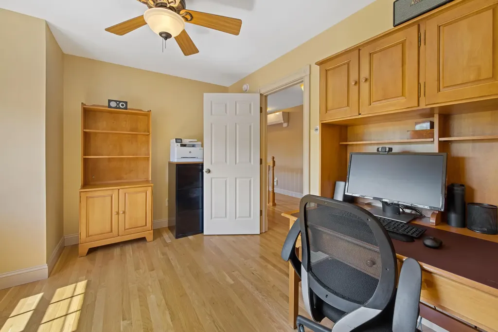 5 Brookfield Drive Holden ME 04429