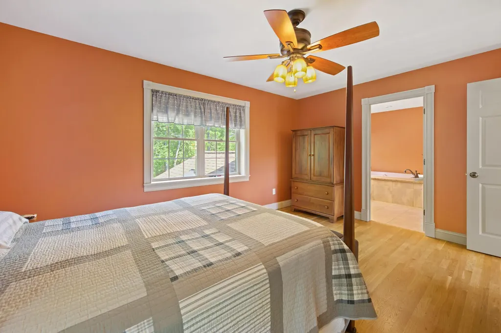 5 Brookfield Drive Holden ME 04429