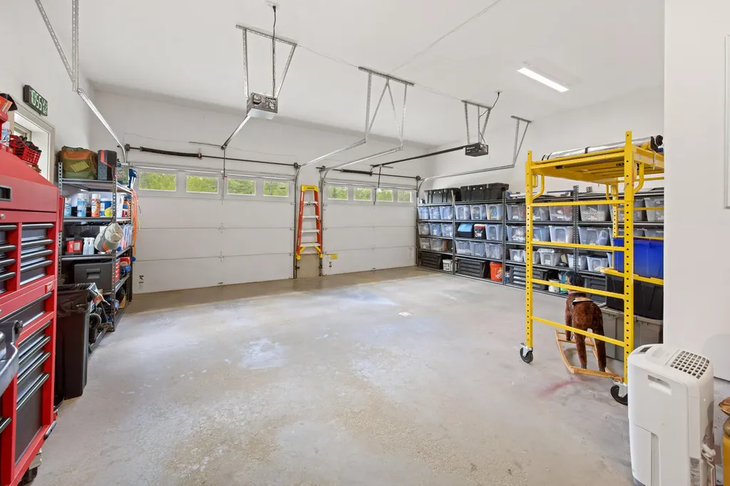 5 Brookfield Drive Holden ME 04429