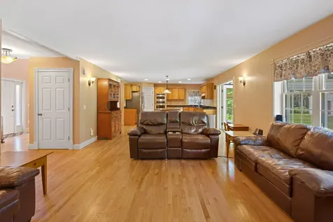 5 Brookfield Drive Holden ME 04429
