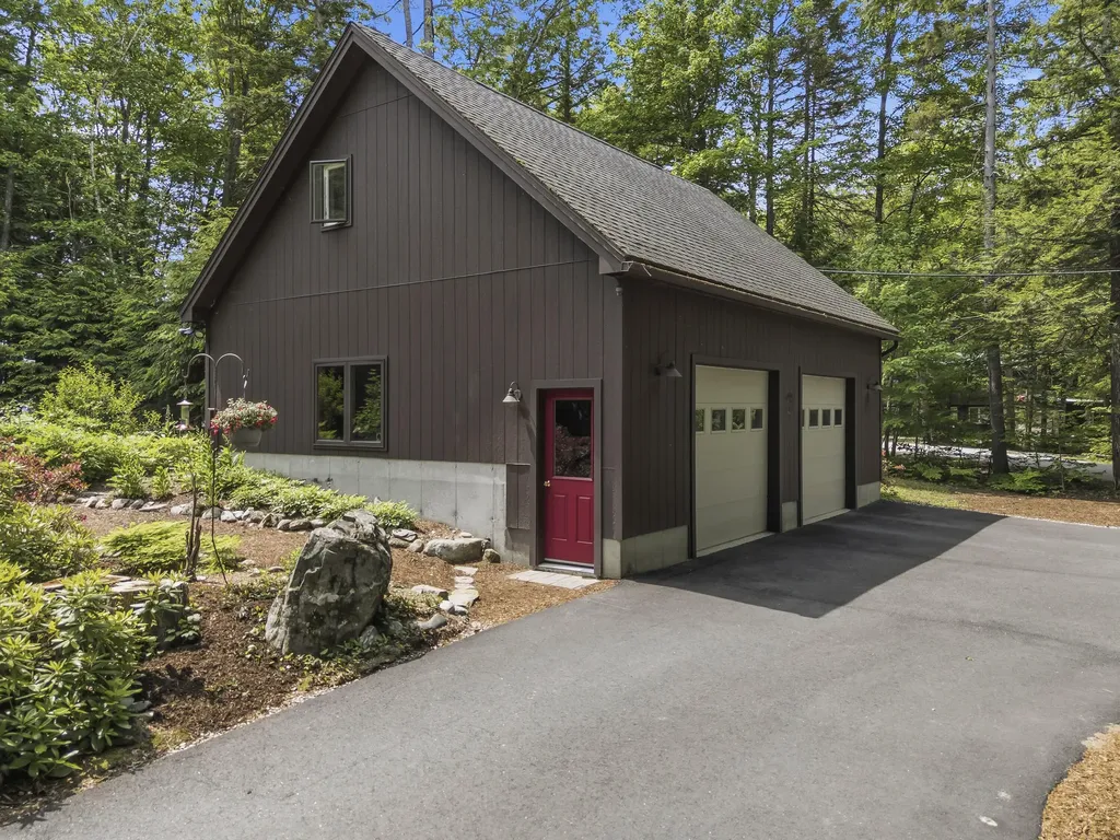 37 Moose Pond Drive Bridgton ME 04009
