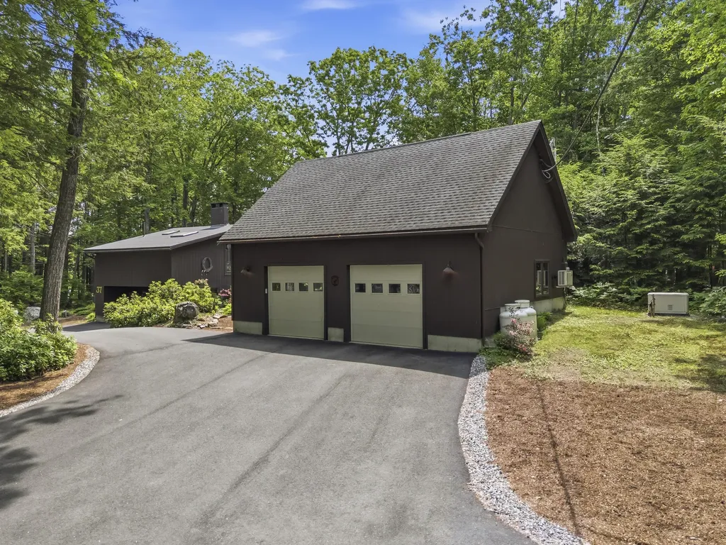 37 Moose Pond Drive Bridgton ME 04009