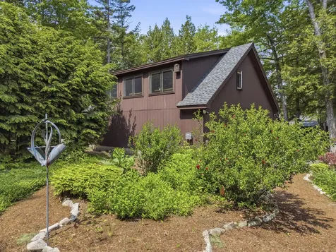 37 Moose Pond Drive Bridgton ME 04009