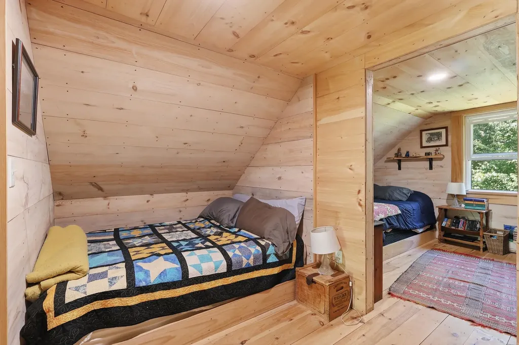 304 Quaker Ridge Road Leeds ME 04263