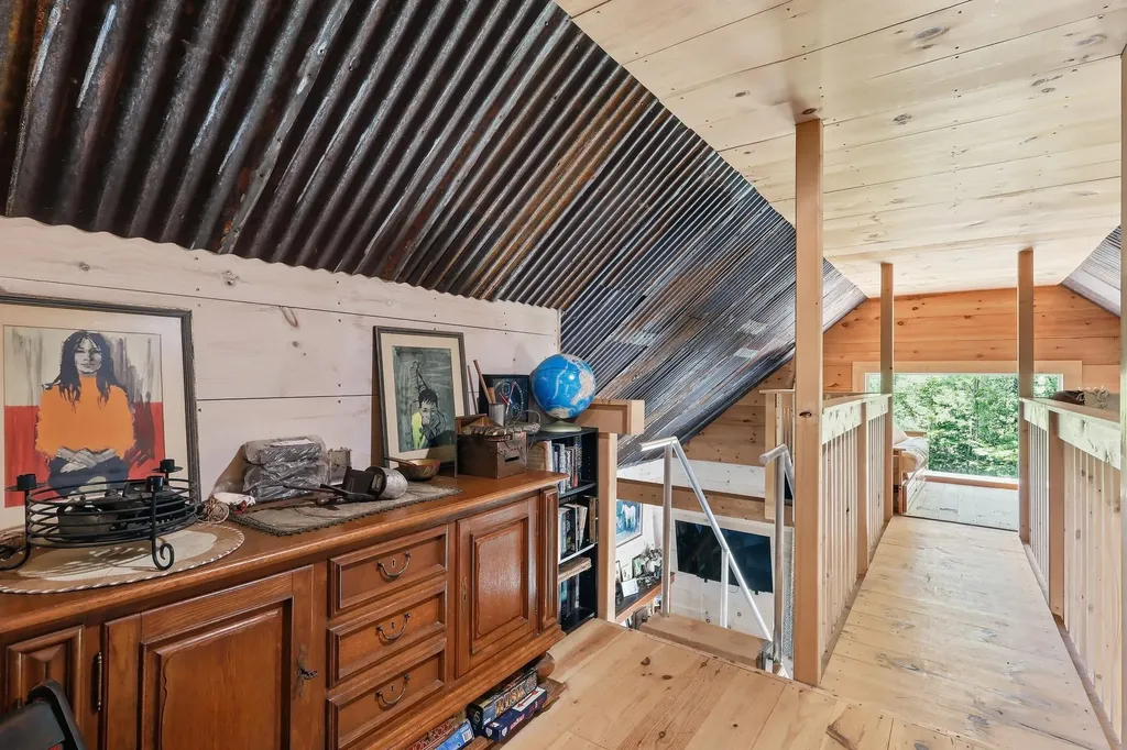 304 Quaker Ridge Road Leeds ME 04263
