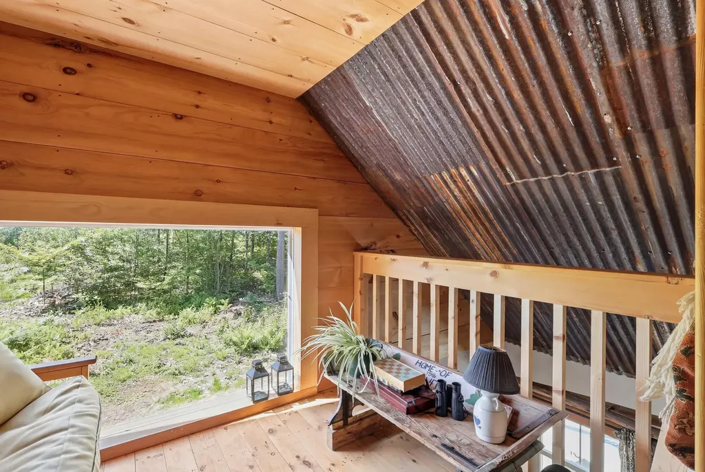 304 Quaker Ridge Road Leeds ME 04263